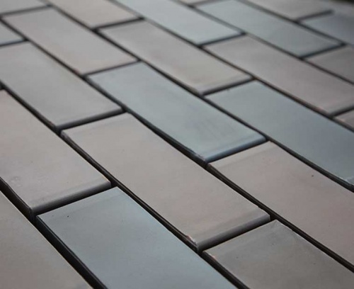 Кирпич графит гладкий пустотелый полуторныйпо цене 50 руб./шт