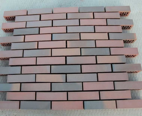 Кирпич готика гладкий пустотелый одинарныйпо цене 80 руб./шт