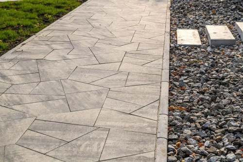 Тротуарная плитка Мозайка, Искусственный камень, Шунгит, высота 80 мм (559*361*280*408; 591*79*558*152*280; 280*420*243*280; 206*550*349*420;72*560*457*496;457*560*280*496)